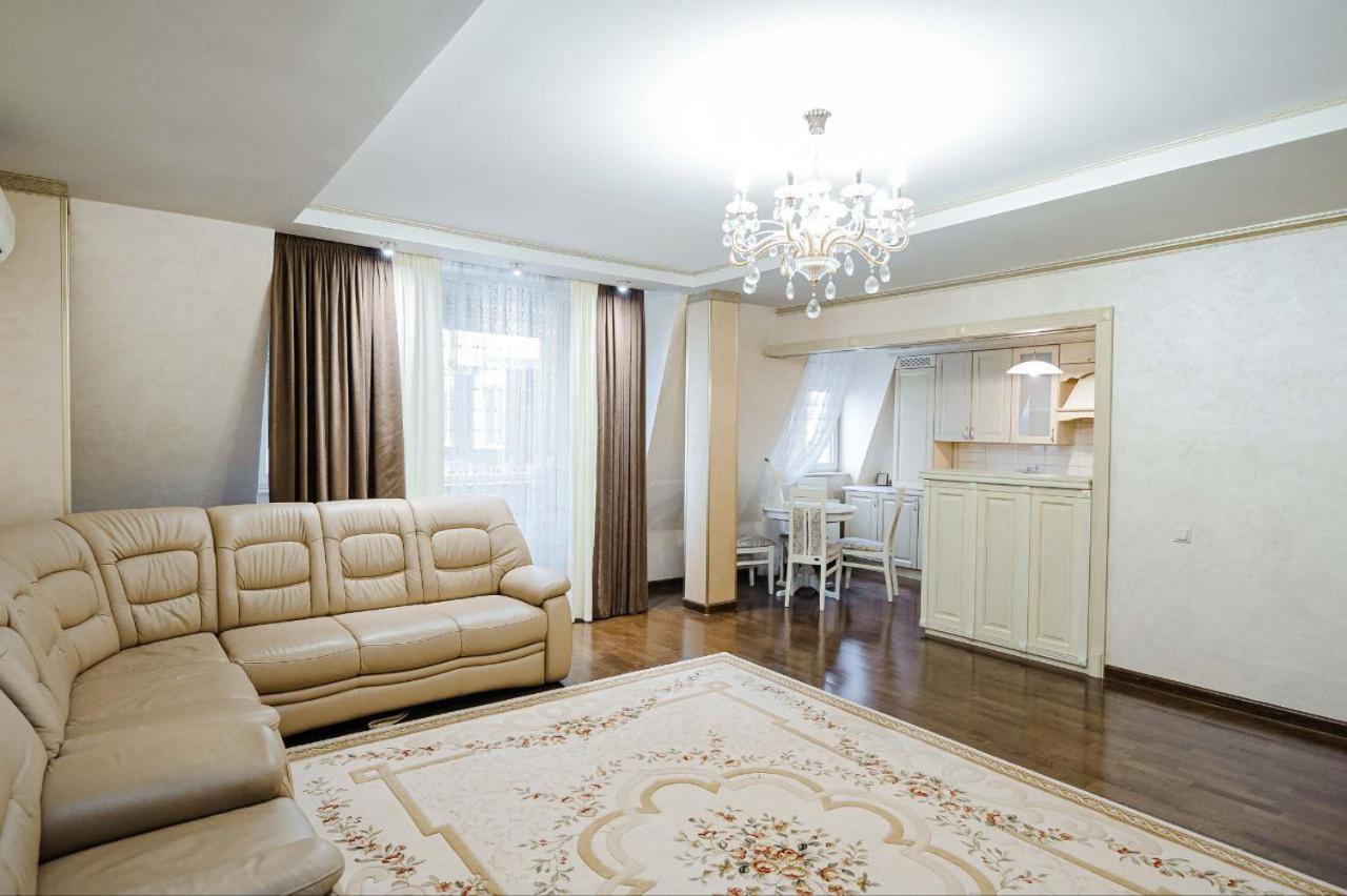 Cathedral Park And Pedestrian Zone Ultracentral Cozy Apartment In Chisinau Eksteriør bilde