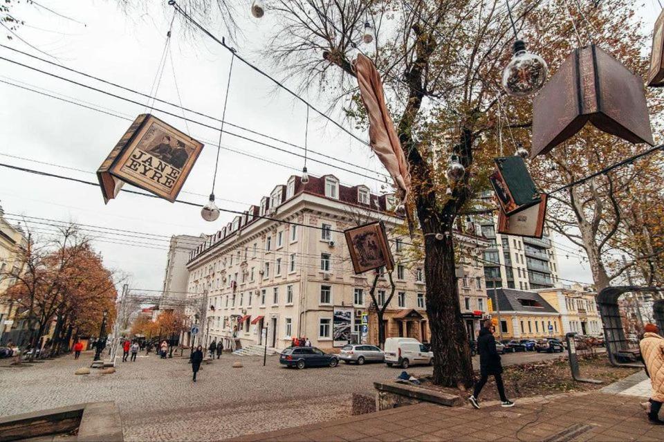Cathedral Park And Pedestrian Zone Ultracentral Cozy Apartment In Chisinau Eksteriør bilde