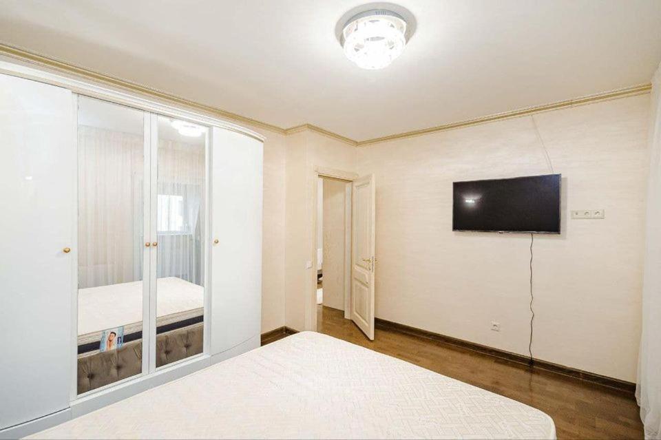 Cathedral Park And Pedestrian Zone Ultracentral Cozy Apartment In Chisinau Eksteriør bilde