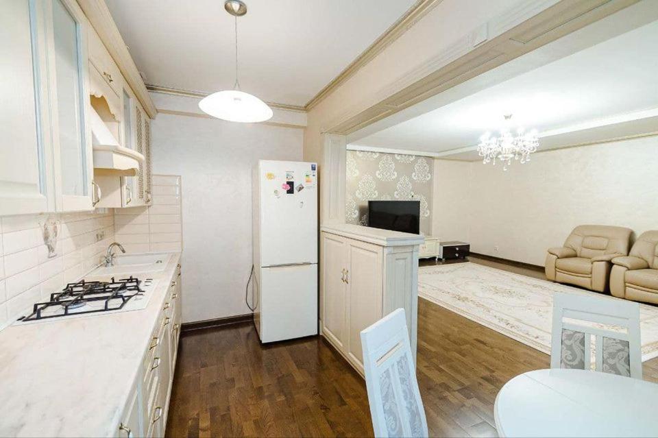 Cathedral Park And Pedestrian Zone Ultracentral Cozy Apartment In Chisinau Eksteriør bilde