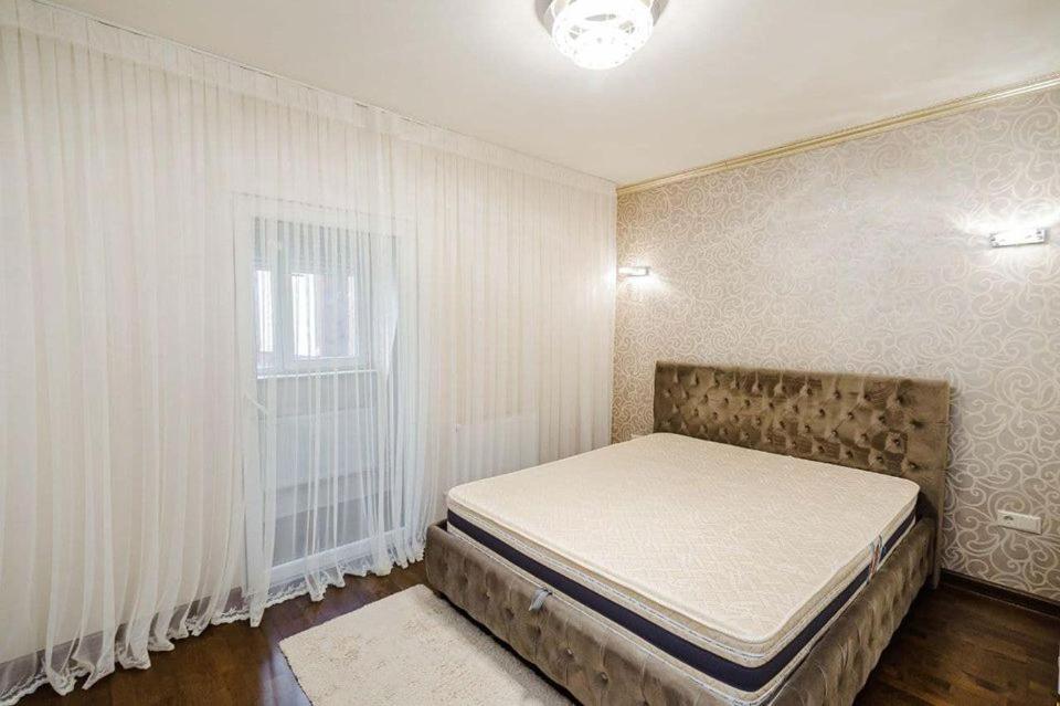 Cathedral Park And Pedestrian Zone Ultracentral Cozy Apartment In Chisinau Eksteriør bilde
